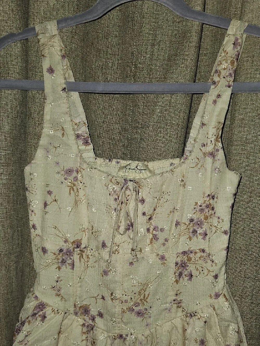 Jessica Simpson Floral Cream Midi Dress with Lavender Print With Pockets - Picture 2 of 7
